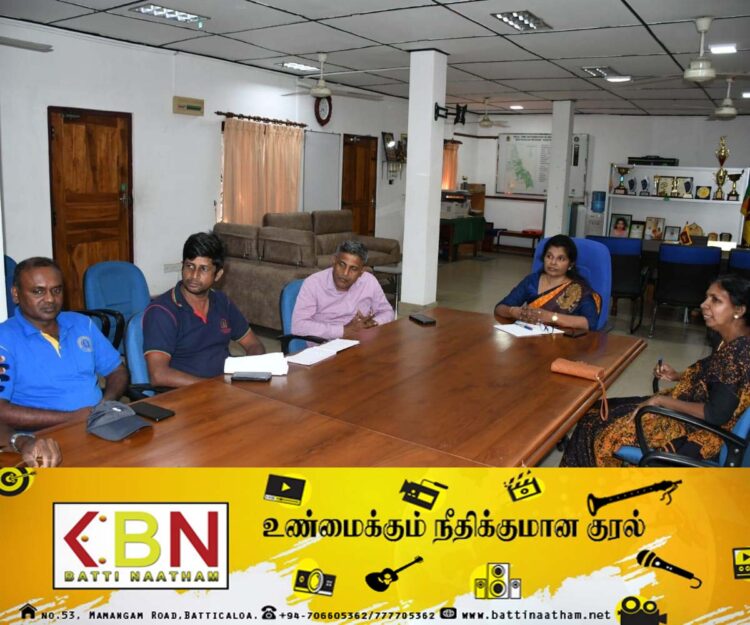 கமத்தொழில் மற்றும் கமநல காப்புறுதி சபை அதிகாரிகள் அரசாங்க அதிபருடன் விசேட கலந்துரையாடல்!