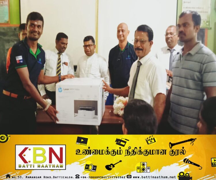 பேத்தாழை சந்திரகாந்தன் வித்தியாலயத்திற்கு நன்கொடை வழங்கும் நிகழ்வு!