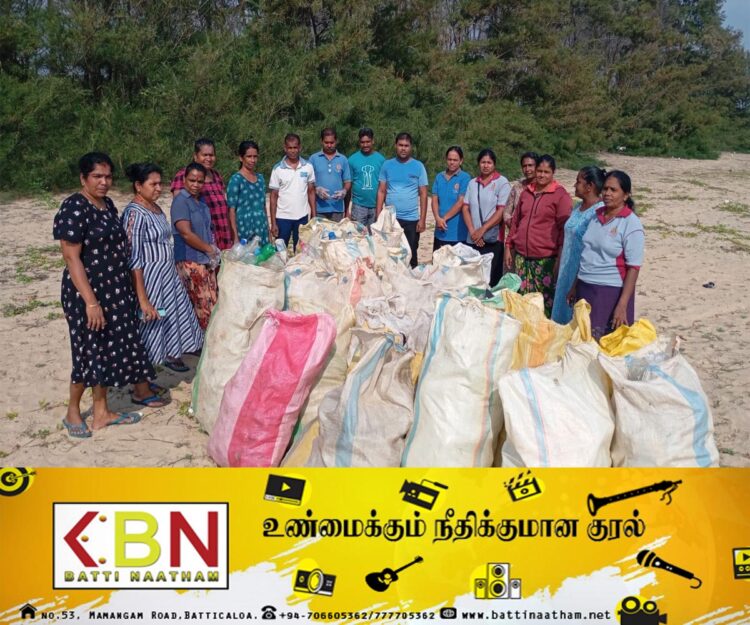 மண்முனை தென் எருவில்பற்று பிரதேச செயலகத்தினால் கரையோர பாதுகாப்பு மற்றும் தூய்மைப்படுத்தல் நிகழ்வு!