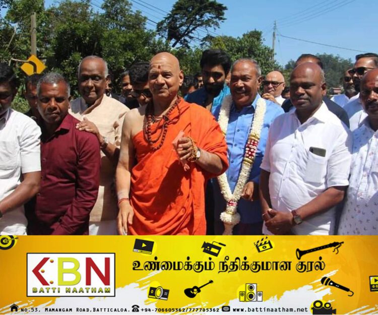 அயோத்தி கோவிந்த் தேவ் சுவாமிகள் நுவரெலியா ஸ்ரீ சீத்தாஎலிய சீதையம்மன் ஆலயத்துக்கு வருகை!