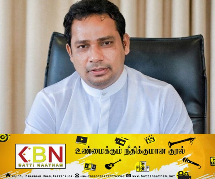 களுவாஞ்சிகுடியில் வியாழேந்திரனின் தலைமையில் வீதிகள் திறப்பு!