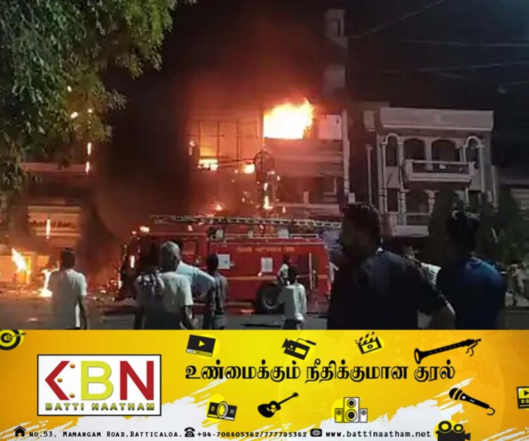 டெல்லி மருத்துவமனையில் தீ விபத்து; 7 குழந்தைகள் பலி!