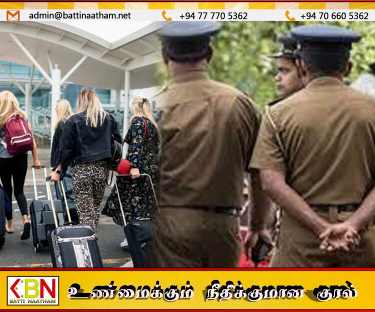 சுற்றுலாப் பயணியிடம் 50,000 ரூபாய் இலஞ்சம் கோரிய பொலிஸார் கைது