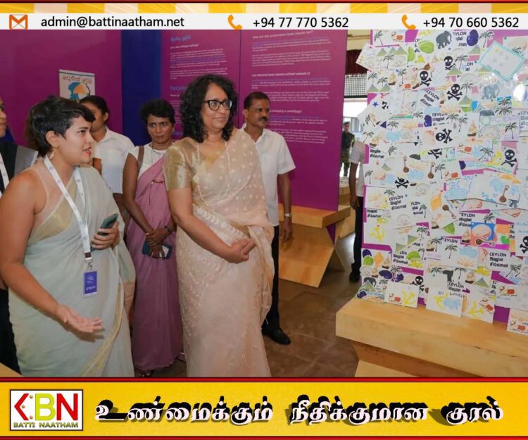 “இது எமது காலம்” நடமாடும் வரலாற்று அருங்காட்சியகத்தை பார்வையிட்டார் பிரதமர்