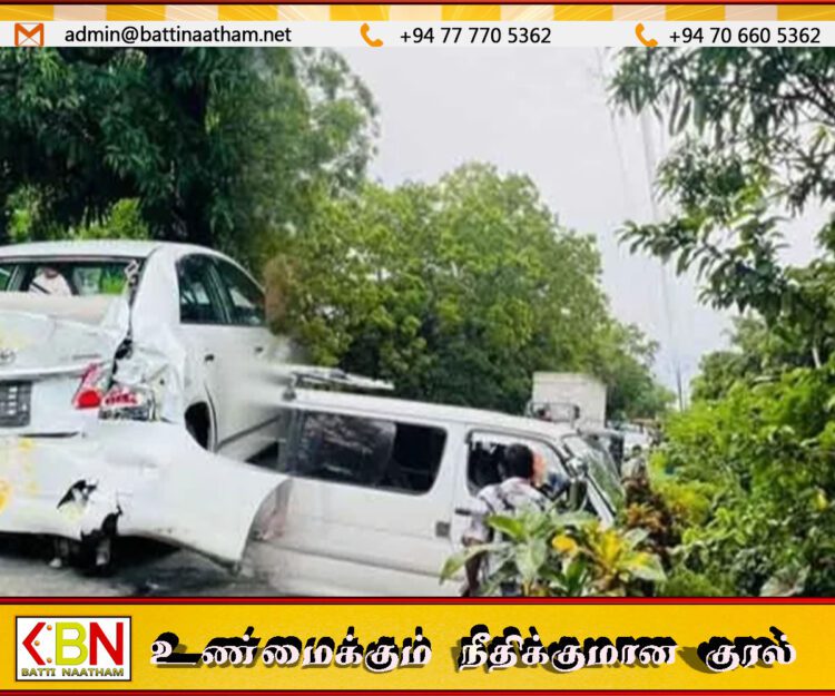 கித்துல்கோட்டை பிரதேசத்தில் மூன்று வாகனங்கள் ஒன்றோடு ஒன்று மோதி விபத்து