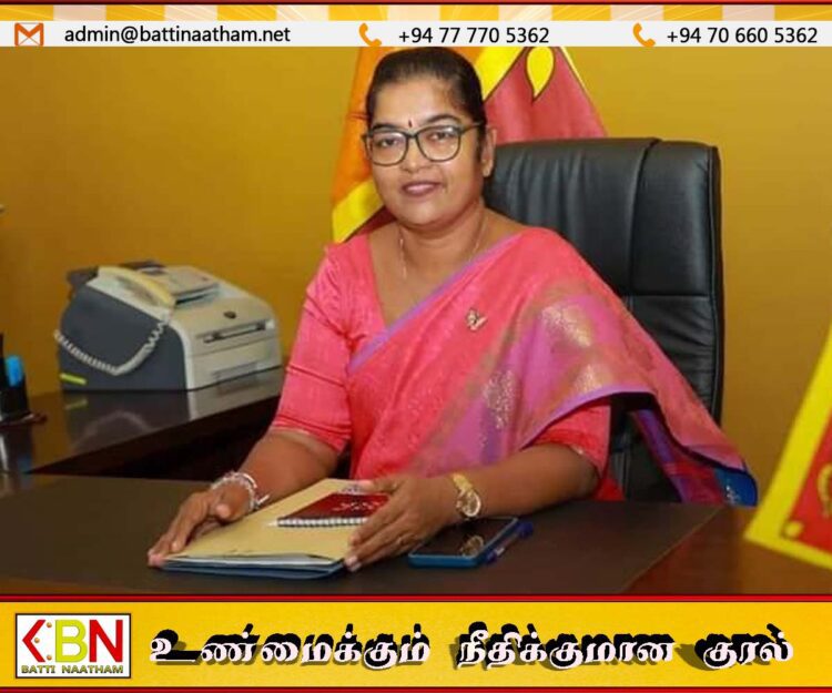 வவுனியா மாவட்டத்தில் சுமார் 7,999 குடும்பங்களை பெண்களே தலைமைதாங்குகின்றனர்