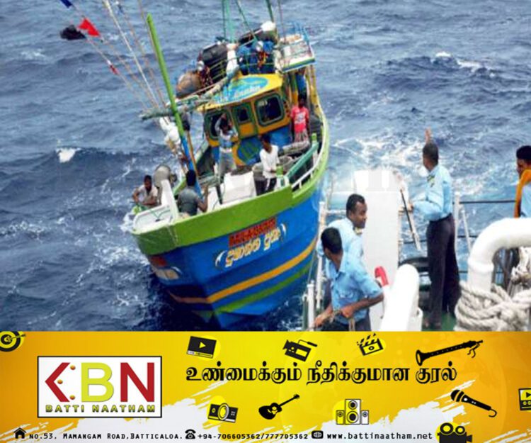 இலங்கை கடற்படையால் தாக்கப்பட்ட இந்திய மீனவர்கள்!