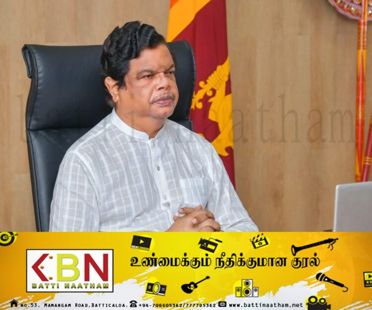 அரச உத்தியோகத்தர்களின் சம்பளம் தொடர்பில் அமைச்சரவை பேச்சாளர் விடுத்துள்ள கோரிக்கை!