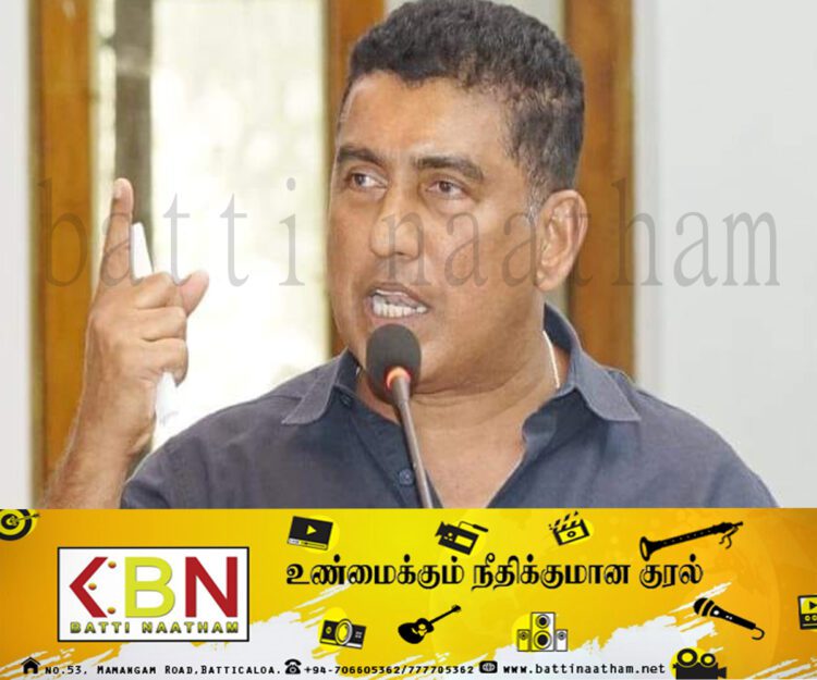காலிமுகத்திடல் போராட்டக்காரர்களை பொது வெளியில் தூக்கிலிடவேண்டும்; மொட்டு எம்.பி கூறுகிறார்!