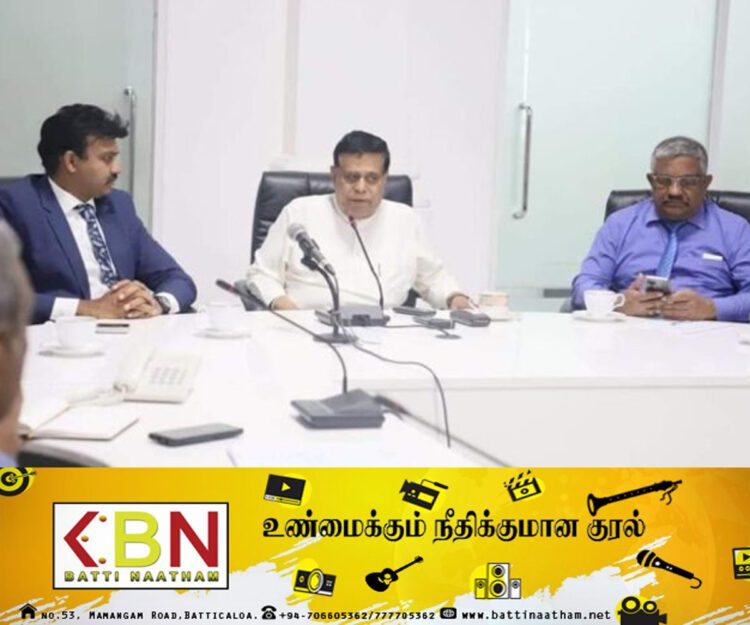 கிழக்கிற்கும் விரைவில் விமான சேவை; சிவில் விமான போக்குவரத்து அமைச்சர் ஆளுநருடன் கலந்துரையாடல்!