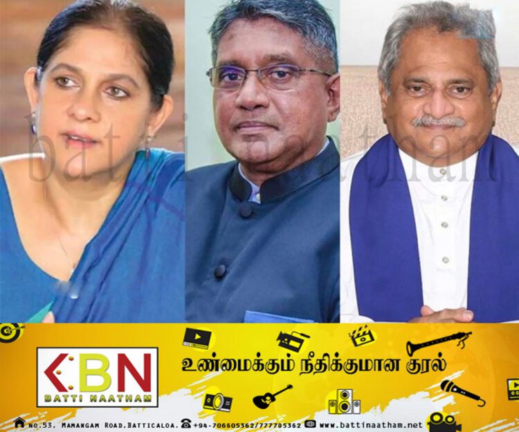 பதவியை தக்கவைக்க அரசியல்வாதிகளின் உதவியை நாடுகிறார்களா ஆளுநர்கள்?