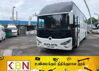 யாழ் நோக்கி பேருந்தில் சென்ற ஈழத்தமிழர்; நடு வீதியில் இறக்கி விட்டு சென்ற நடத்துநரும் ஓட்டுநரும்!