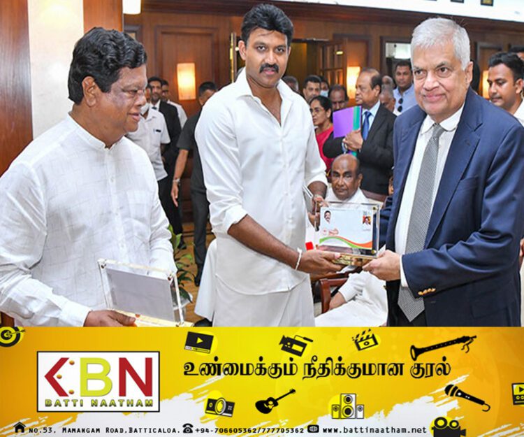 ஆறுமுகன் தொண்டமானின் நினைவாக வெளியிடப்பட்ட முத்திரை!