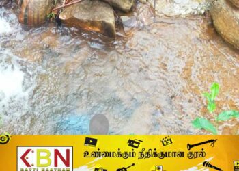 பொலித்தீன் உறையில் போடப்பட்டவாறு அருவியில் சிசுவின் சடலம்!