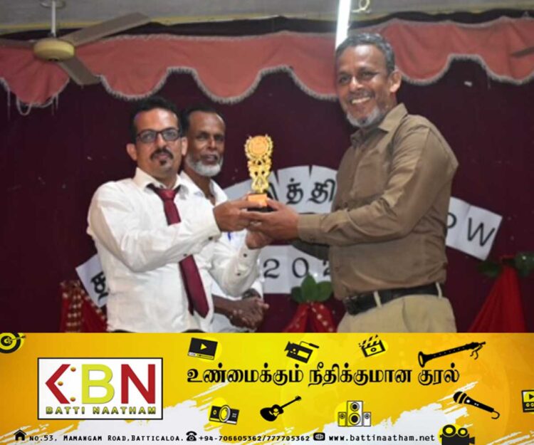கோறளைப்பற்று மேற்கு கோட்ட கல்வி தமிழ் மொழித் தின பரிசளிப்பு விழா!
