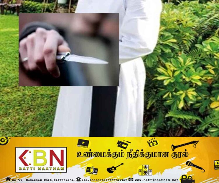 யாழில் பாதிரியாரின் கழுத்தில் கத்திவைத்து கொள்ளை!