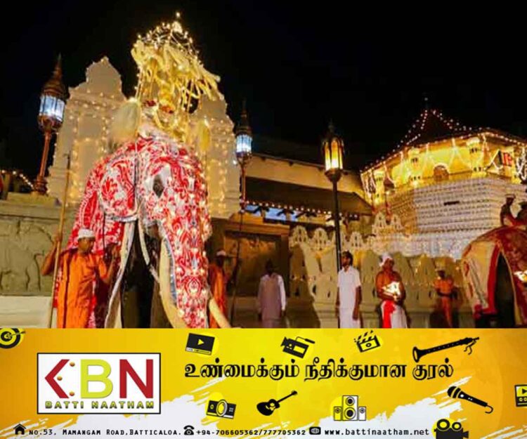 இறுதி ரந்தோலி பெரஹராவைக் காண இணைந்த ஜனாதிபதி ரணில்!