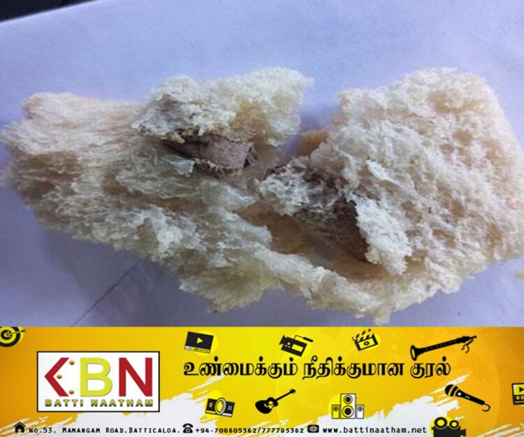 பாணுக்குள் பீடித் துண்டு; பொது சுகாதார பரிசோதகர்கள் நடவடிக்கை!