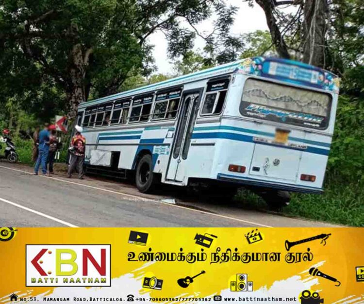 வீதியை விட்டு விலகி பேருந்து விபத்து; 15 பேர் காயம்!