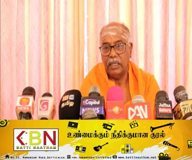 வடக்கில் சினிமா மோகத்தினால் வாள்களுடன் அலையும் இளைஞர்கள்; ஆறு.திருமுருகன் ஆதங்கம்!