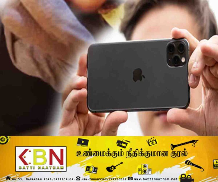 வைத்தியசாலை குளியலறைக்குள் ஆடை மாற்றிக்கொண்டிருந்த தாதி; காணொளி எடுத்த ஊழியர் கைது!