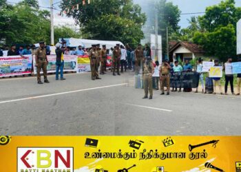 பண்ணையாளர்களுக்கு ஆதரவு தெரிவித்து வீதிக்கு இறங்கிய பல்கலைக்கழக மாணவர்கள்!
