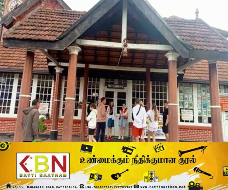 திடீரென மூடப்பட்ட தபால் நிலையம்; தொழிற்சங்க கூட்டமைப்பினர் போராட்டம்!