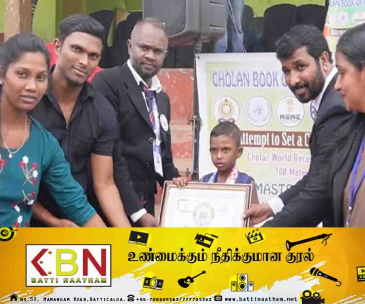 பலாங்கொடையை சேர்ந்த 2 வயது சிறுவனின் உலக சாதனை!