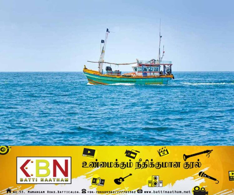 இலங்கை கடல் கொள்ளையர்களால் தாக்கப்பட்ட தமிழக மீனவர்கள் ; இந்திய ஊடகம் தகவல்!