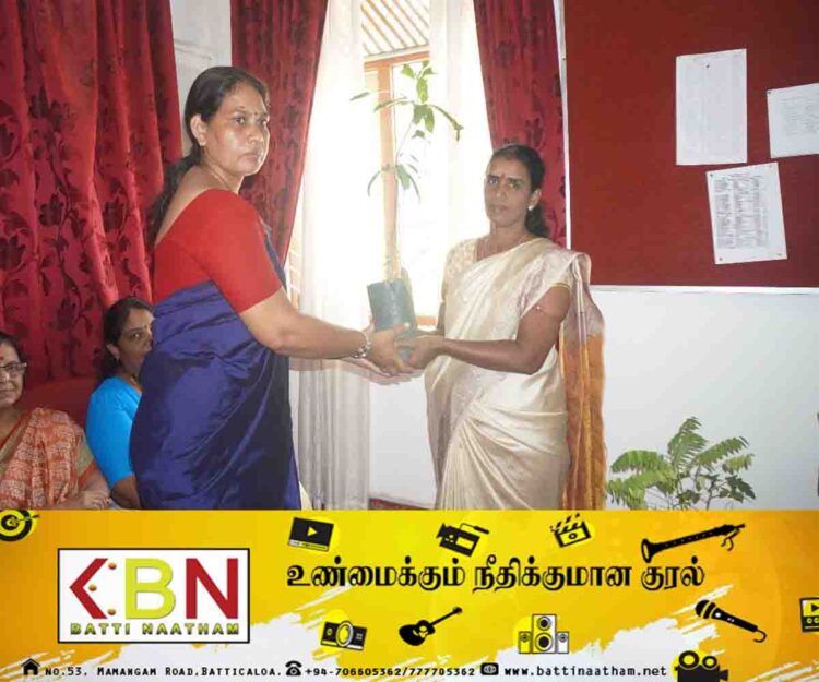 இயற்கையின் மொழி அமைப்பினரின் நிதி அனுசரணையில் மரக்கன்றுகள் வழங்கி வைப்பு!