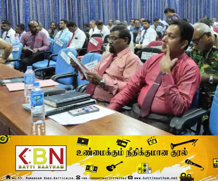 அம்பாறை மாவட்ட ஒருங்கிணைப்புக் குழுக்கூட்டத்தைப் புறக்கணித்த கூட்டமைப்பு மற்றும் முஸ்லிம் காங்ரஸ்!