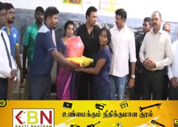வெள்ளத்தால் பாதிக்கப்பட்டு, இடைத்தங்கல் முகாங்களில் வசிக்கும் மக்களை நேரில் சென்று பார்வையிட்ட கிழக்கு ஆளுநர்!