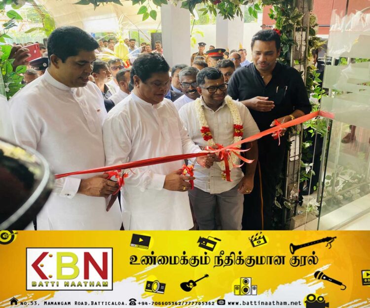 மட்டு நகரில் 48 கோடி செலவில் தபாலக கட்டிட தொகுதி அமைச்சர் பந்துல குணவர்தனவினால் திறந்துவைப்பு!