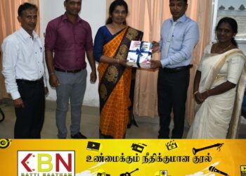 ஏறாவூர் பற்று விபுலானந்தா பொது நூலகத்திற்கு மட்டக்களப்பு மாவட்ட அரசாங்க அதிபரினால் நூல்கள் வழங்கி வைப்பு!