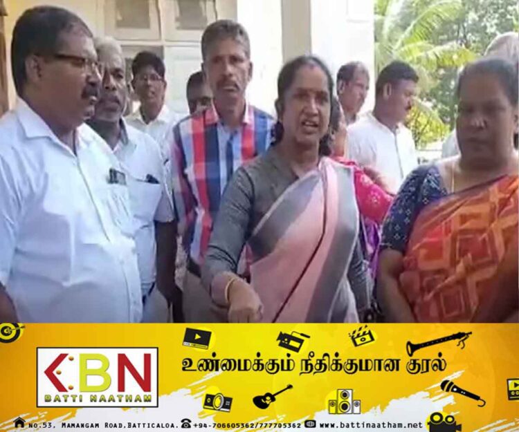 “தமிழரசு கட்சி தேர்தலில் முறைக்கேடு- 13 பேரின் பெயர்கள் நீக்கம்; மட்டக்களப்பு மாவட்ட மகளிர் அணி செயலாளர் சுட்டிக்காட்டு!