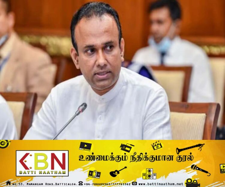 அரச சேவை தொடர்பில் சுகாதார அமைச்சர் வெளியிட்ட தகவல்!