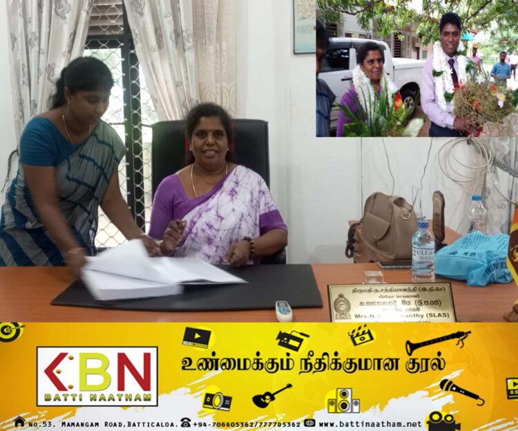 மண்முனை மேற்கு புதிய பிரதேச செயலாளராக திருமதி. ந.சத்தியானந்தி கடமைகளை பொறுப்பேற்றார்!