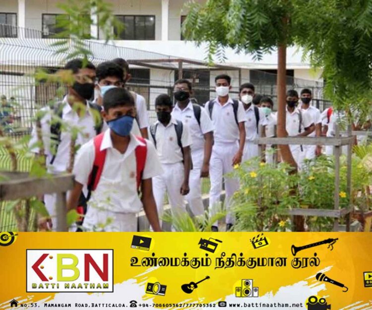 பாடப்புத்தகங்கள் மற்றும் பாடசாலை சீருடைகள் பெப்ரவரியில்; கல்வி அமைச்சர் தகவல்!