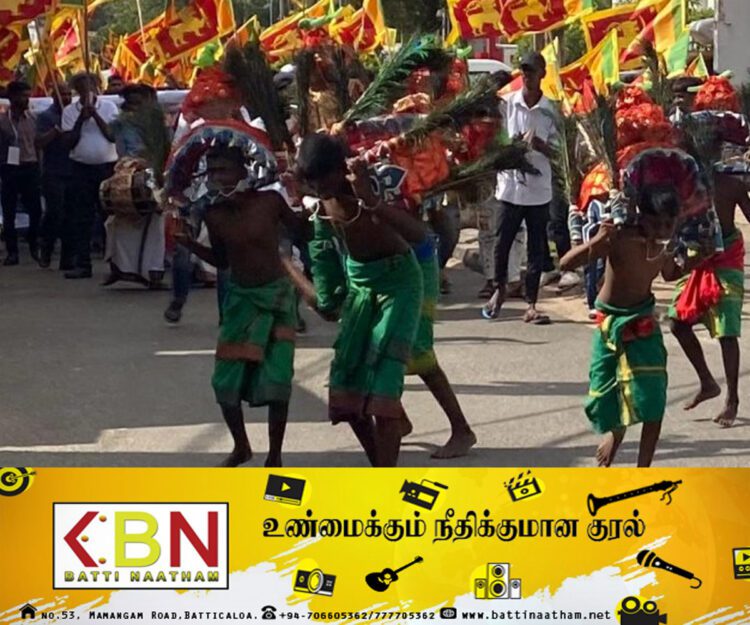 சுதந்திரதின நிகழ்வில் காவடியாட்டம்; அப்பாவிச் சிறுவர்கள் வாயில் கம்பியேற்றி சித்திரவதை செய்யப்பட்டதாகக் குற்றச்சாட்டு!