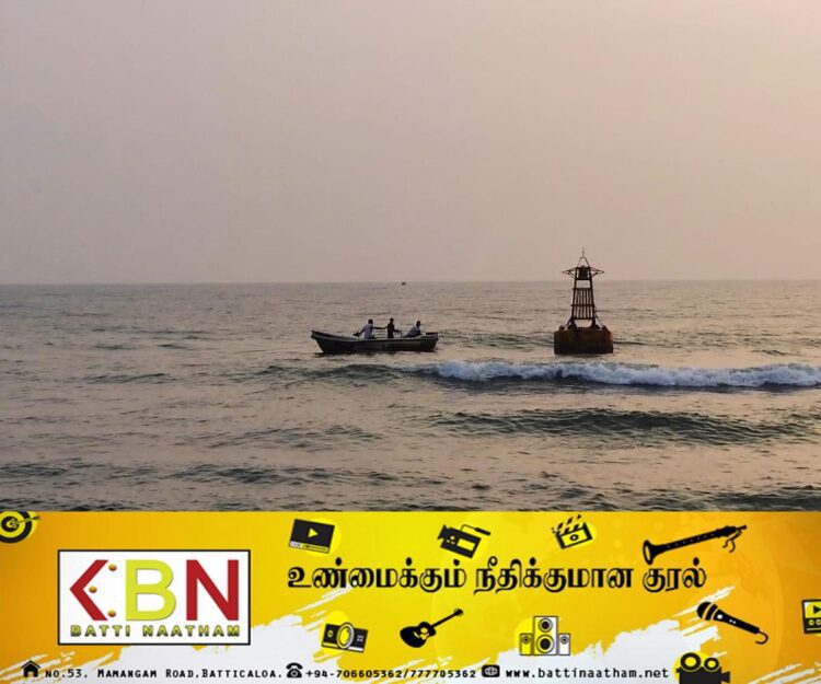 யாழ் கடற்பகுதியில் கரை ஒதுங்கிய கூம்பு வடிவிலான கூடாரம்!
