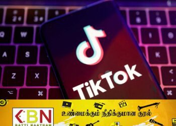 அதிகரிக்கும் டிக் டொக் மோகம்; வெறும் கால்களுடன் நடக்கும் நபர்கள்!