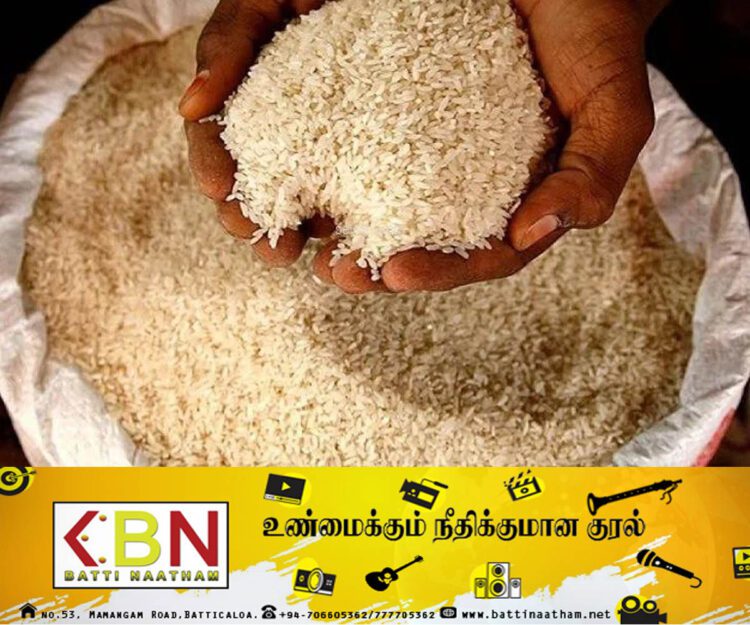 சம்மாந்துறையில் பொது மக்களுக்கு அரிசி வழங்கும் நிகழ்வு!