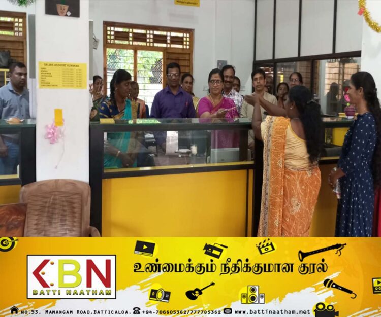 மண்முனை பற்று பிரதேச செயலாளர் தலைமையில் சித்திரை சேமிப்பு வாரமும் கைவிஷேட நிகழ்வும்-2024!
