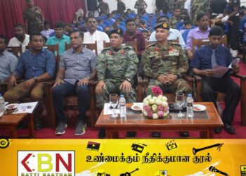 கிழக்கு மாகாண கட்டளைத் தளபதியின் வழிகாட்டலில் கல்குடா கல்வி வலய மாணவர்களுக்கு கற்றல் உபகரணங்கள் வழங்கும் நிகழ்வு!
