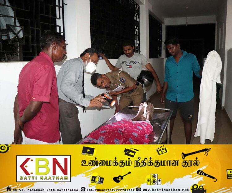 மட்டு களுவன்கேணி பிரதேசத்தில் கருநாக பாம்பு தீண்டி மூதாட்டி மரணம்!