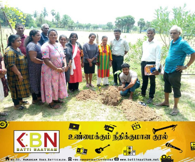 உலகத்தன்மம் சமூக அமைப்பின் மூலமாக மரக்கன்றுகள் வழங்கும் நிகழ்வு!