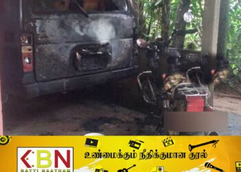 மீனகொல்ல பிரதேசத்தில் மோட்டார் சைக்கிள் மற்றும் வேன் தீக்கிரை!
