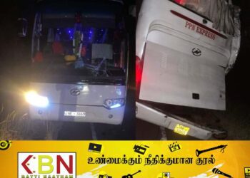அதி சொகுசு பேருந்துடன் பாரஊர்தி மோதி விபத்து; மூவர் உயிரிழப்பு!