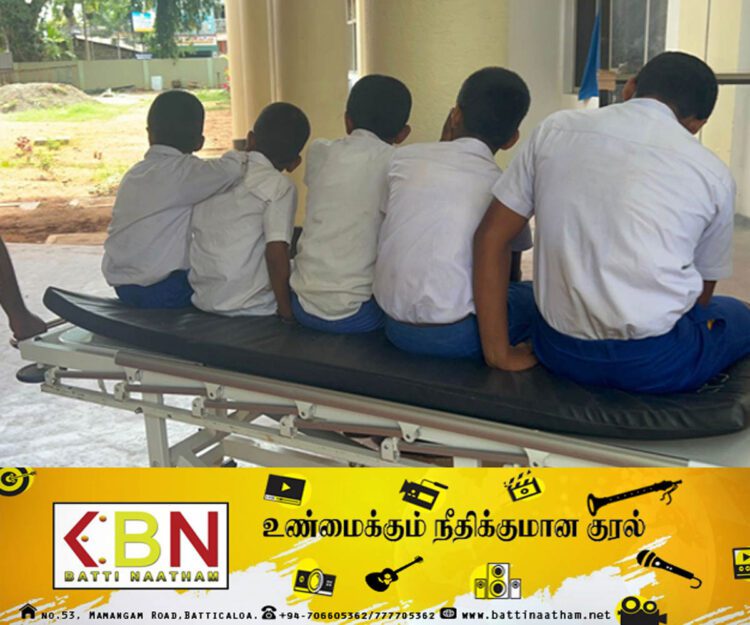 பாடசாலை ஒன்றில் காலை உணவு உட்கொண்ட மாணவர்கள் வைத்தியசாலையில் அனுமதி!