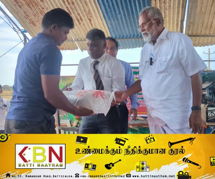 முல்லைத்தீவு கடற்றொழிலாளர்களுக்கான அரிசி வழங்கும் நிகழ்வு!